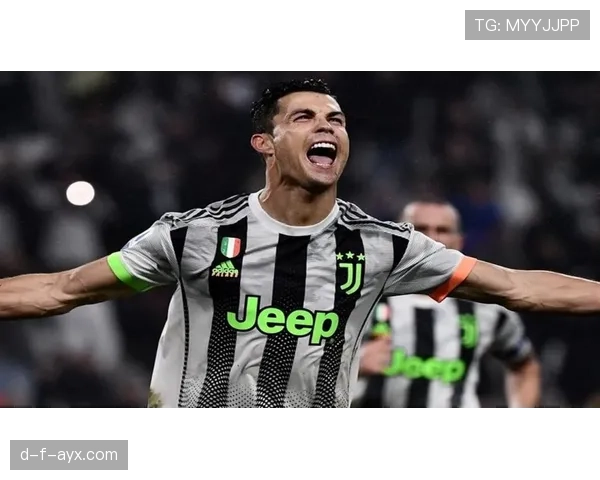 英超传奇达伦·本特重返足坛，投身青训点燃新希望