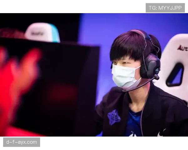 热那亚青训再绽光芒，新星状态回暖引足坛关注