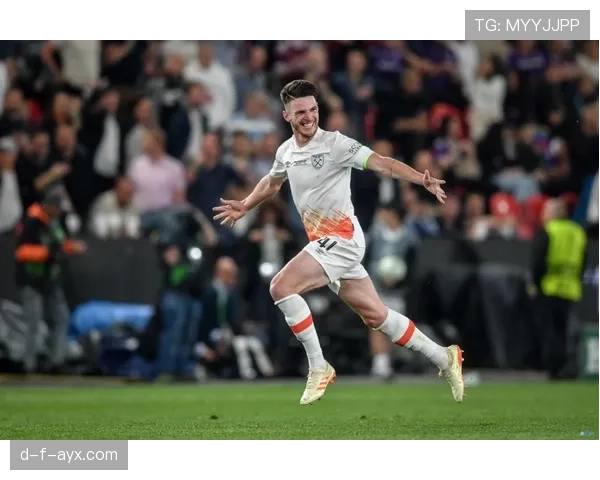 赖斯与罗德里:谁是当今英超第一后腰?对比防守覆盖与组织调度能力 赖斯与罗德里:谁是当今英超第一后腰?对比防守覆盖与组织调度能力